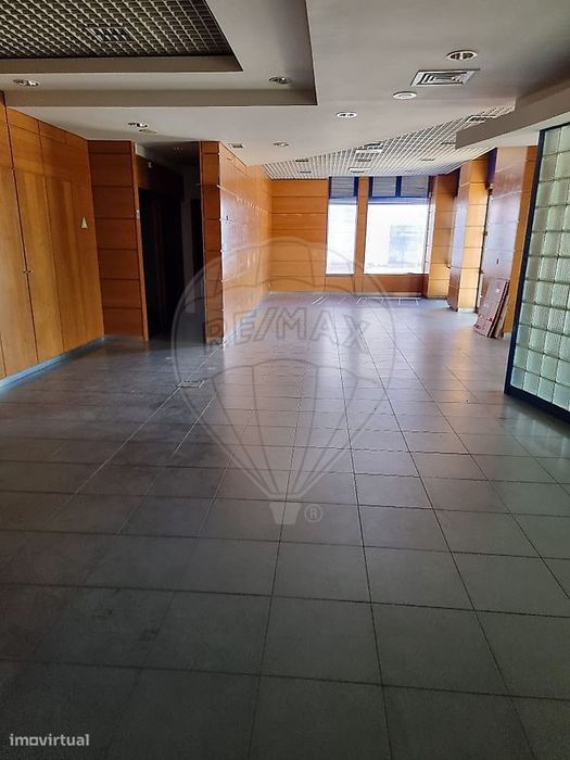 Loja  para arrendamento