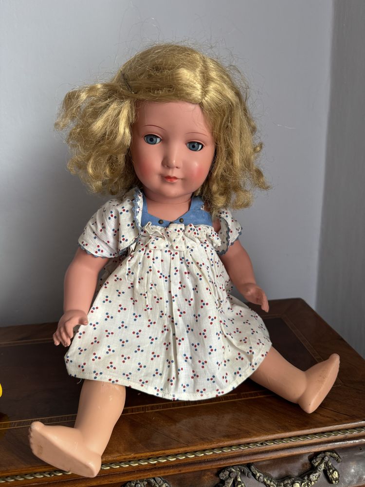 Stara lalka kolekcionerska