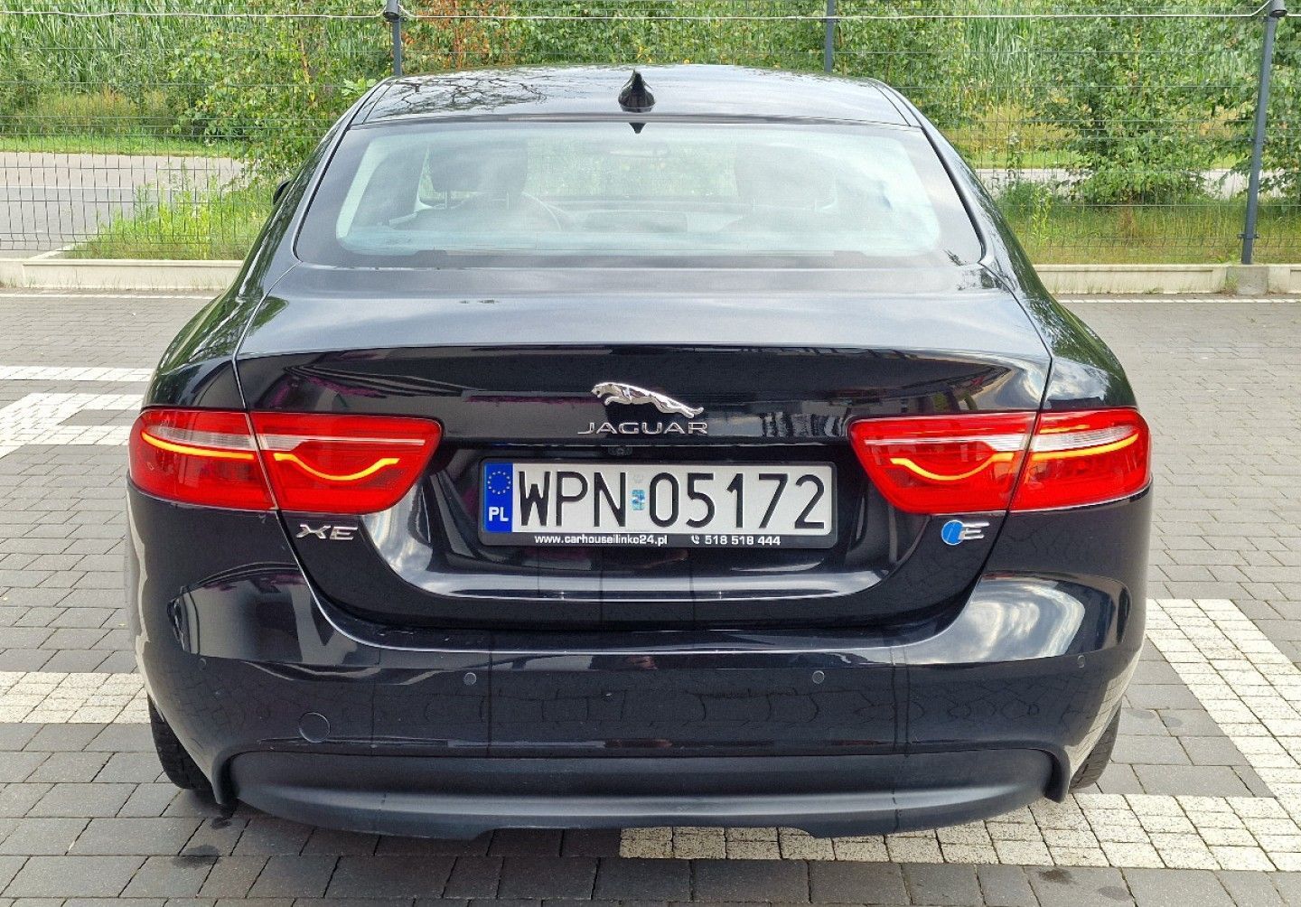 Jaguar XE Czarny Jaguar XE 2.0D Alu Klima Kamera Led Xenon