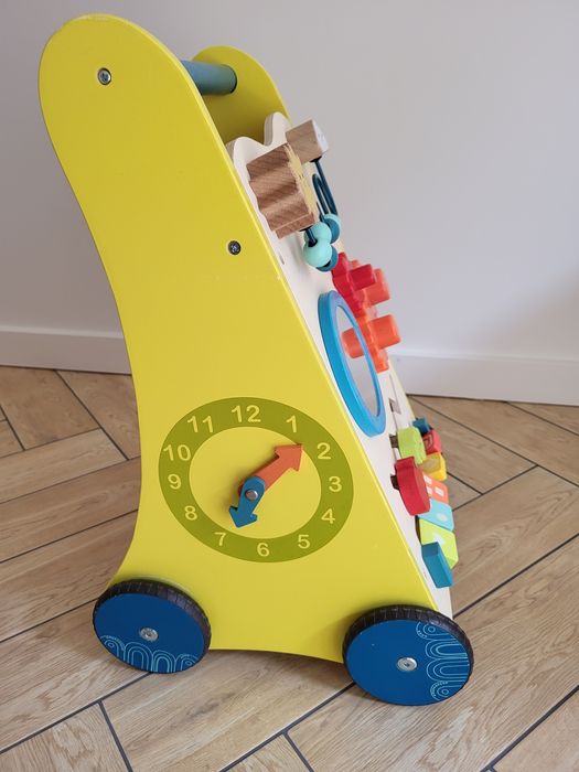 Walk ‘n’ Learn – drewniany chodzik-pchacz edukacyjny B.Toys