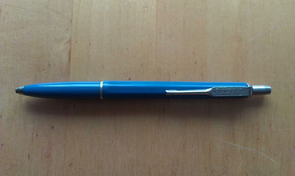 Niebieski długopis Zenith 7, PRL.