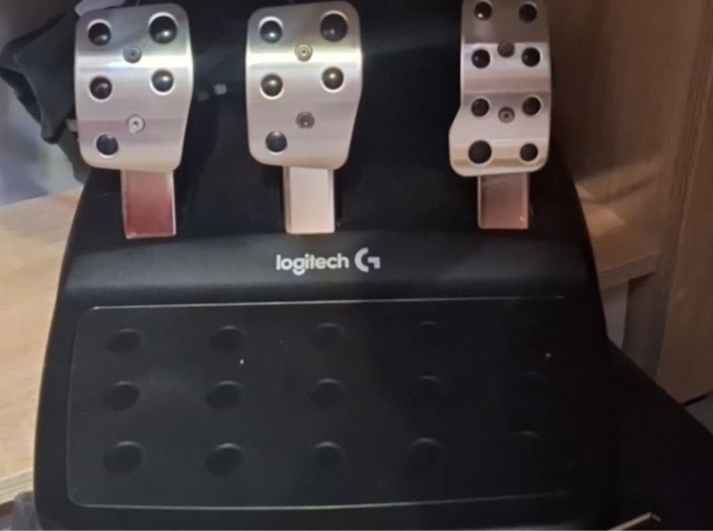 Kierownica logitech g29