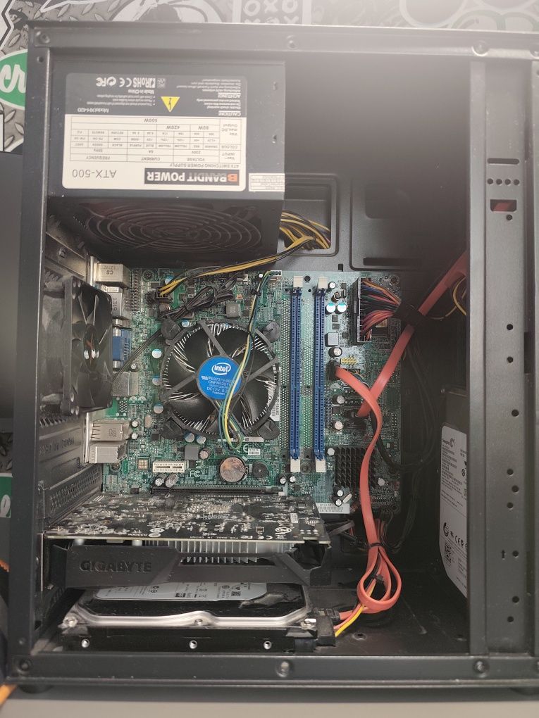 Komputer stacjonarny GTX 1050 to Gigabyte Intel i5-2400 1tb dysku