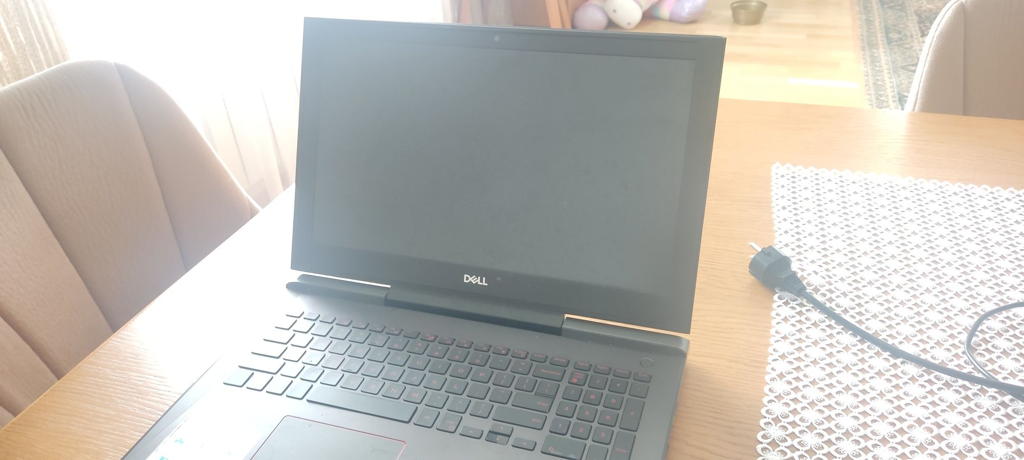 Sprzedam laptopa Dell Inspiron 15-7000 Gaming