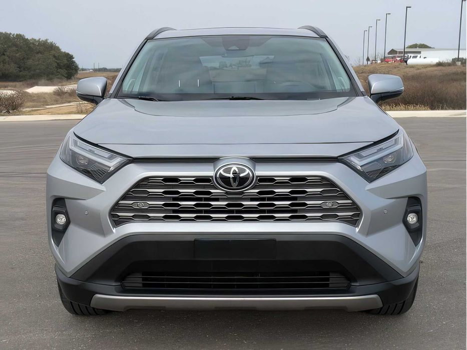 Toyota RAV4      2022