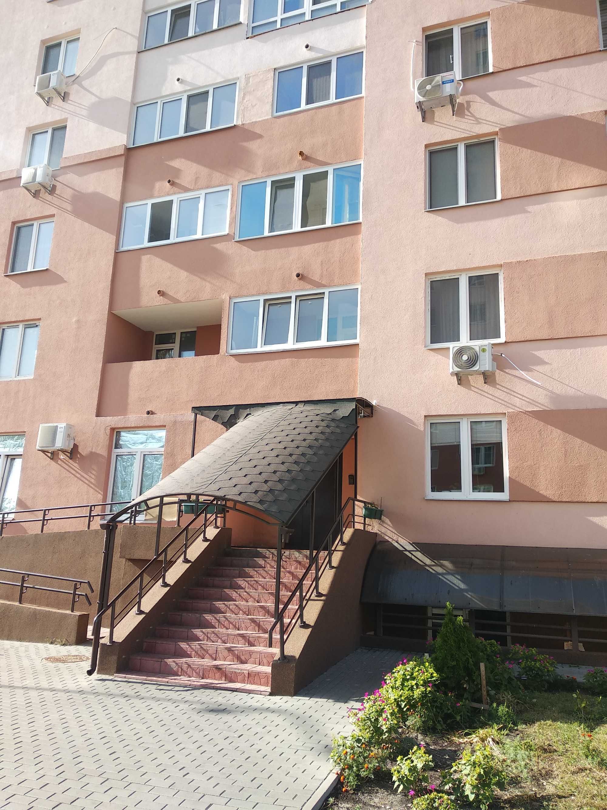 Продам 1-к квартиры в новом доме Позняки, ул.Крушельницкой 15а.