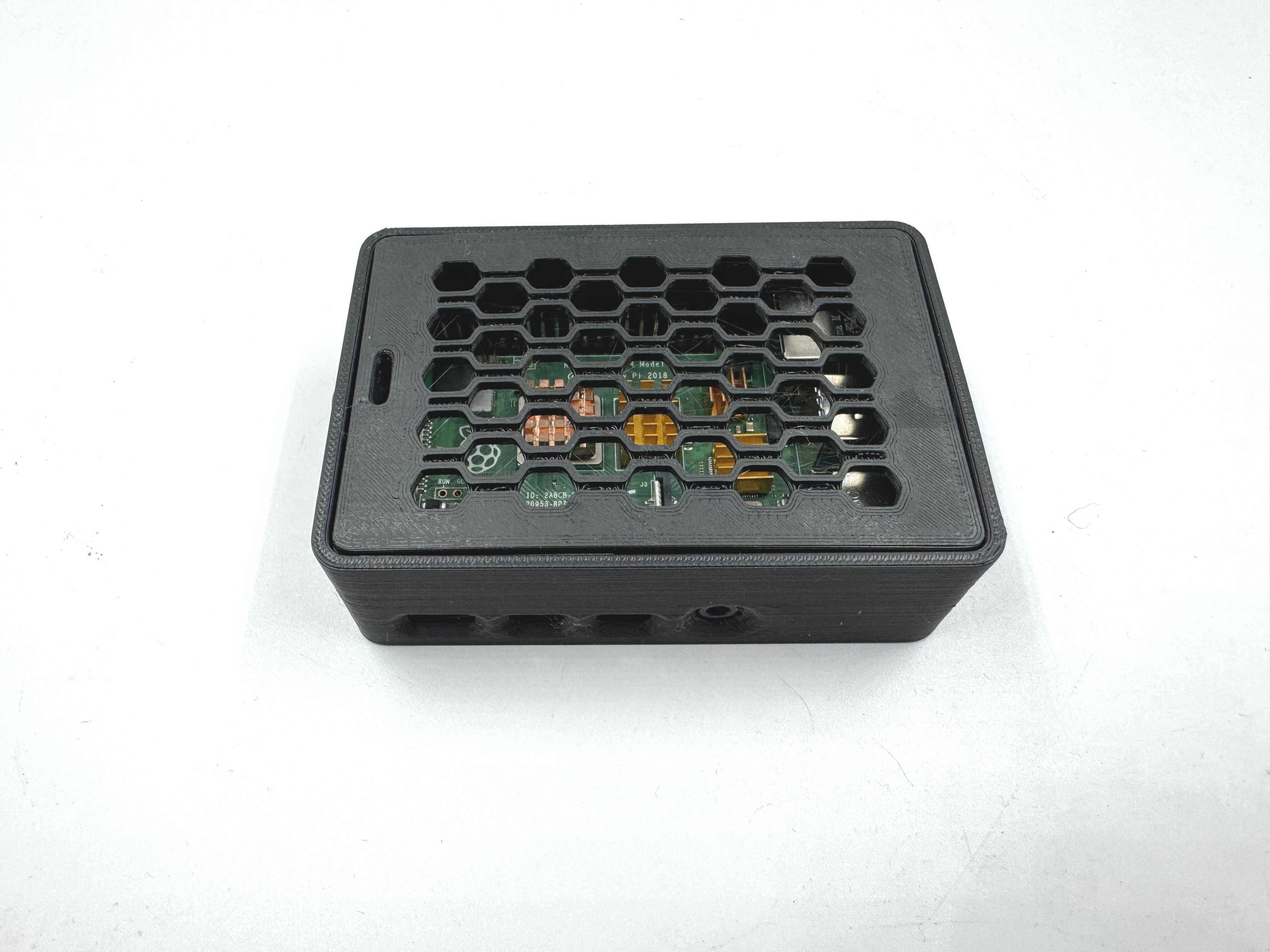 Одноплатний комп'ютер Raspberry Pi 4b (model b) 2GB. Зовнішня антена