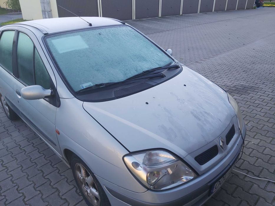 Samochód osobowy Renault Scenic 1.6