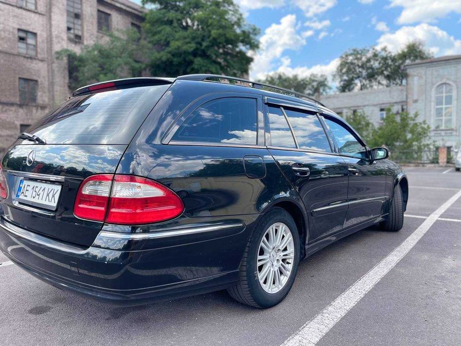 Mercedes-Benz E-Class 2003 S211