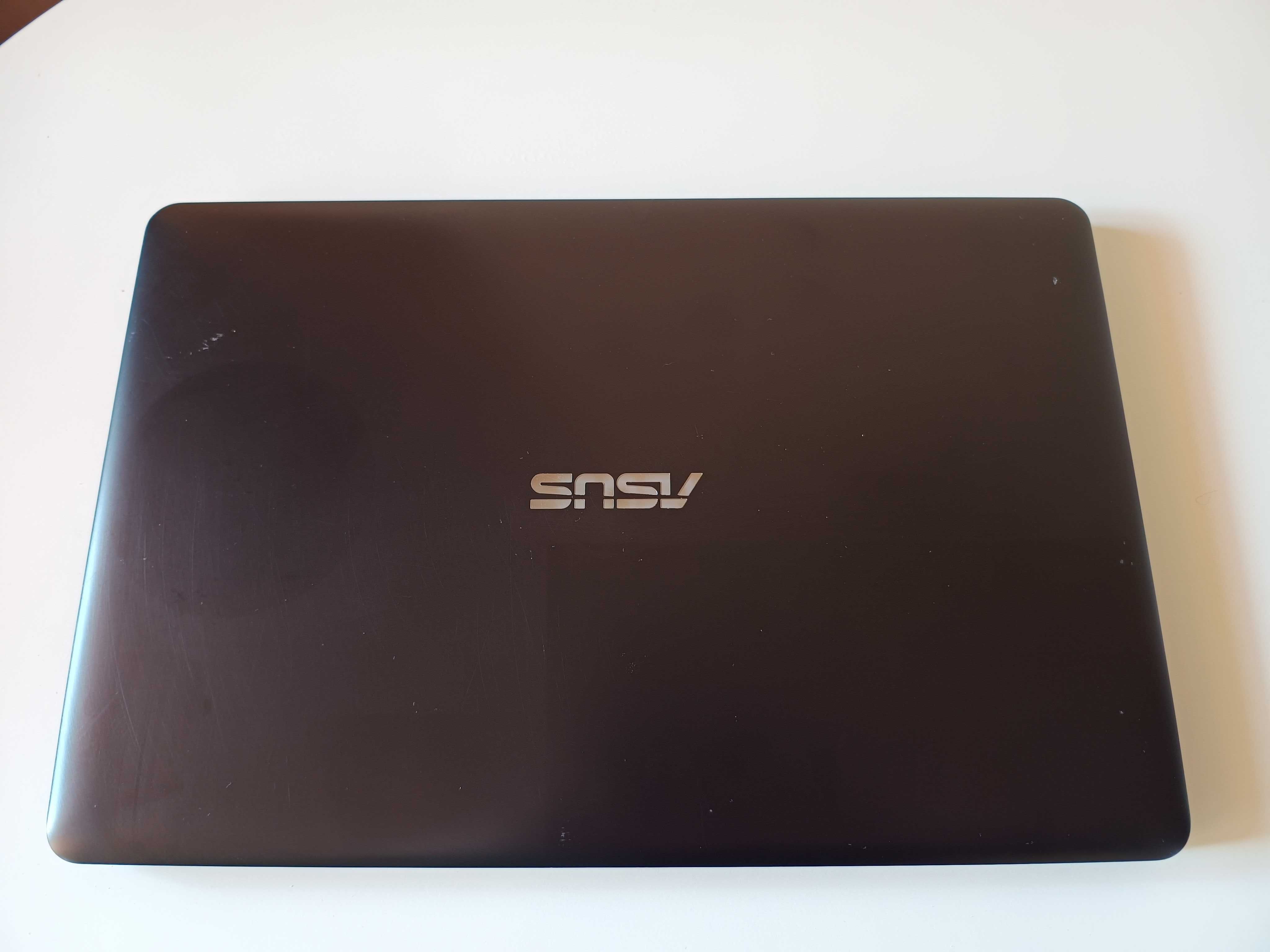 Asus Zenbook Pro UX550V i7-7700HQ 16Gb nVIDIA GTX1050 4Gb SSD512Gb