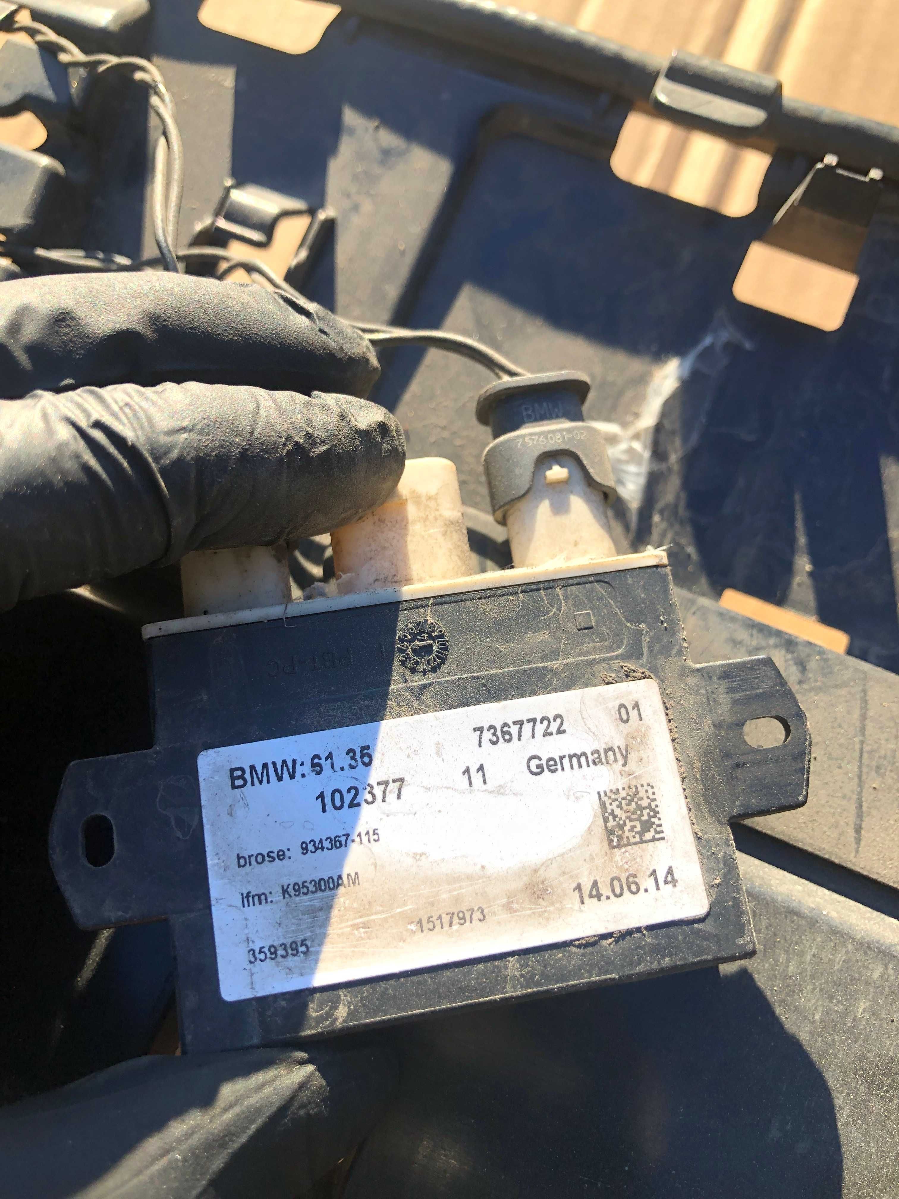 ślizg zderzaka tył tylny antena smart opener bmw f11 komplet