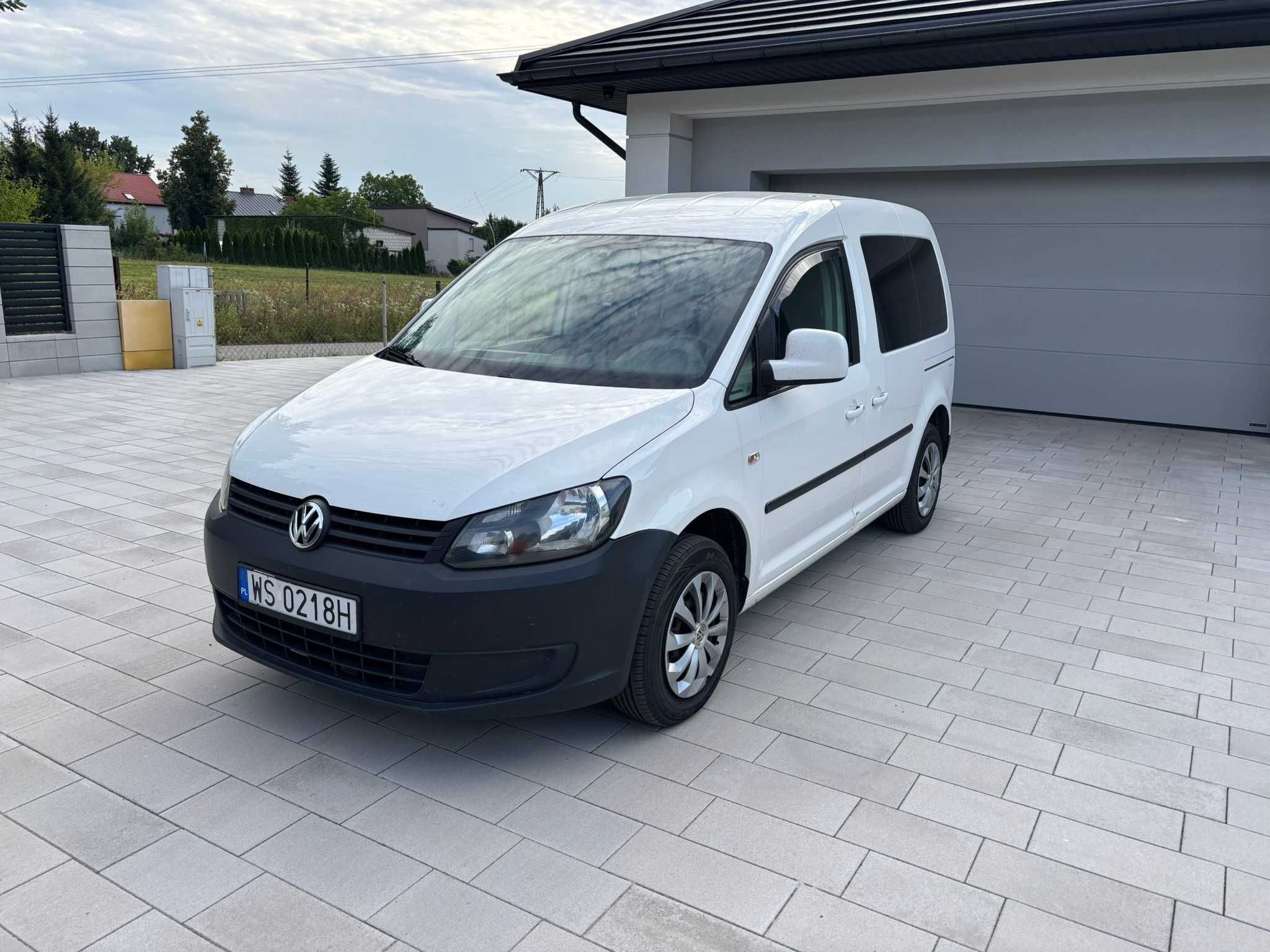VW CADDY 1.6 TDI + zimówki