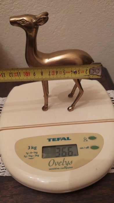 veado em bronze muito antiga