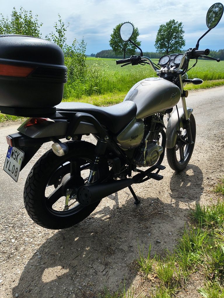 Zipp Torros 125cc (junak , romet)