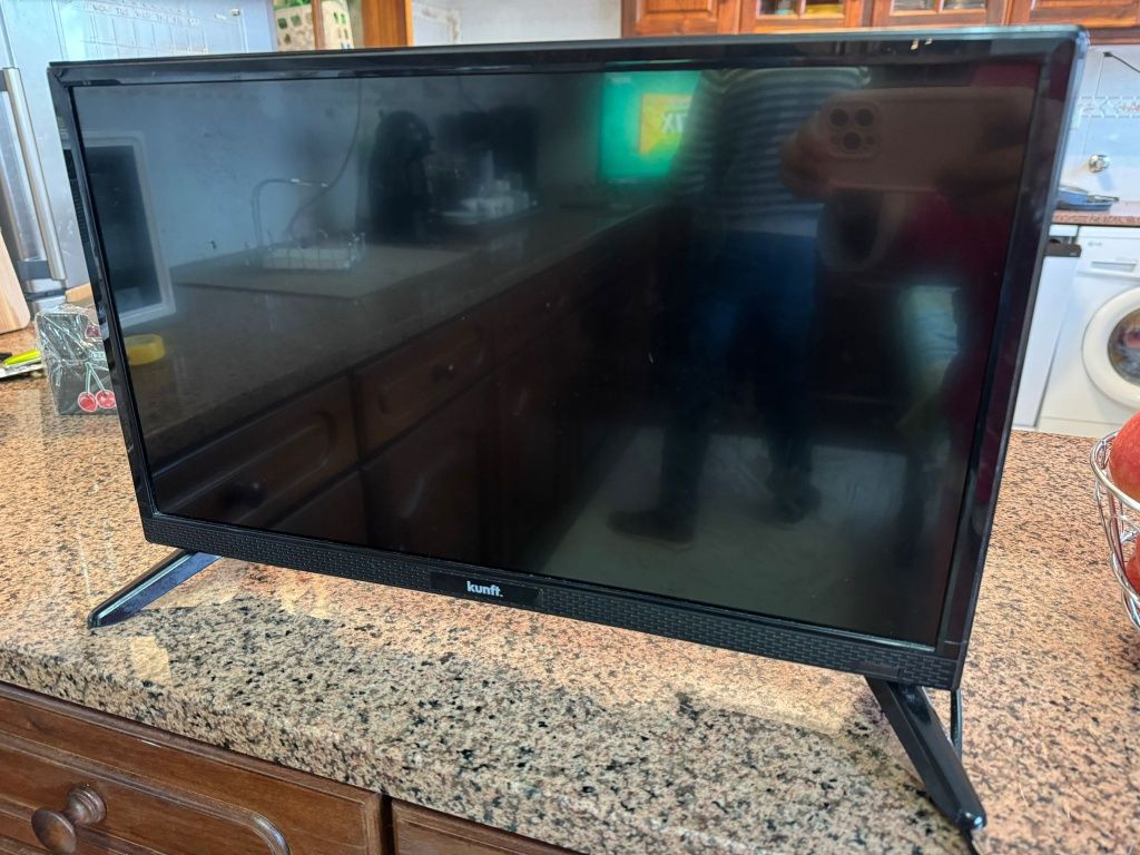 Led TV Kunft 21' (49cm diagonal)