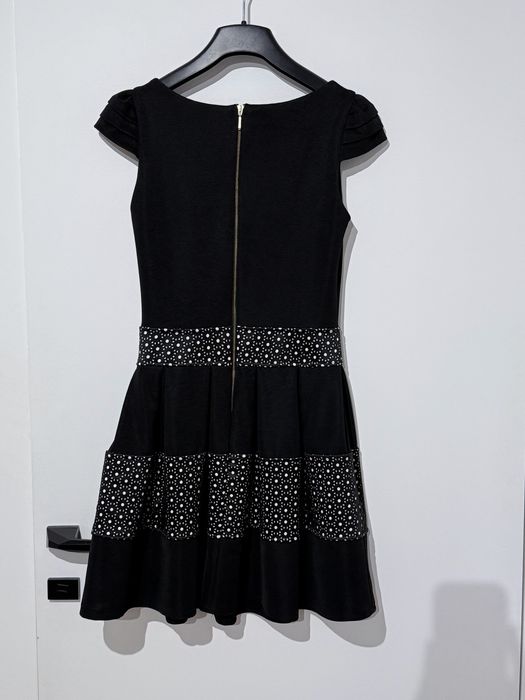 Czarna sukienka koktajlowa 36