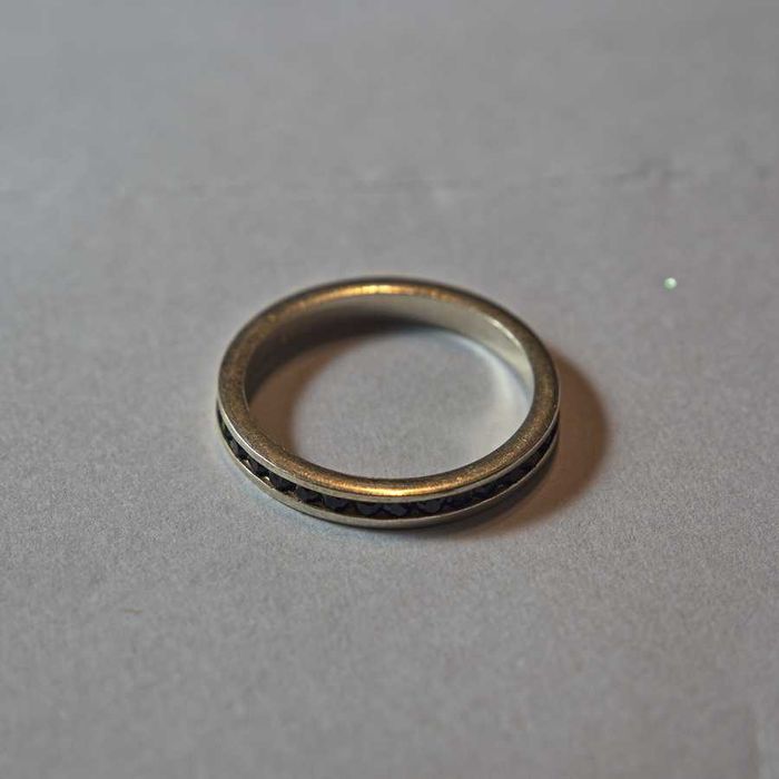 Srebrny pierścionek; rozmiar 17