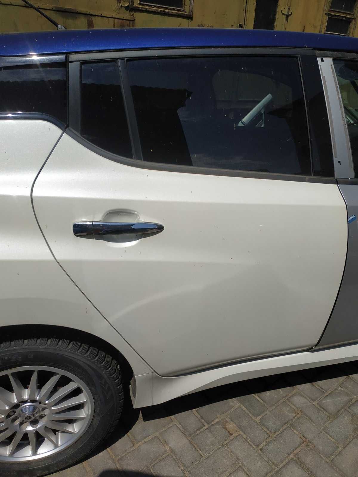 Двері Nissan Leaf 2011-2024 передні задні ляда кришка багажнику