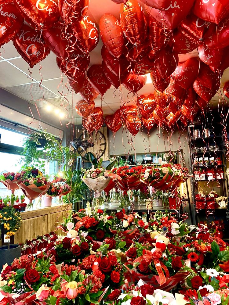 Kostiumowo - dekoracje walentynkowe, balony z helem, Kołobrzeg