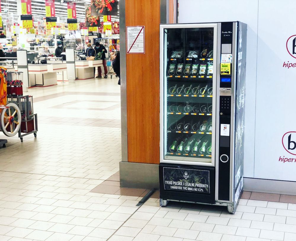 Necta Snakky Max - automat vendingowy / vending /