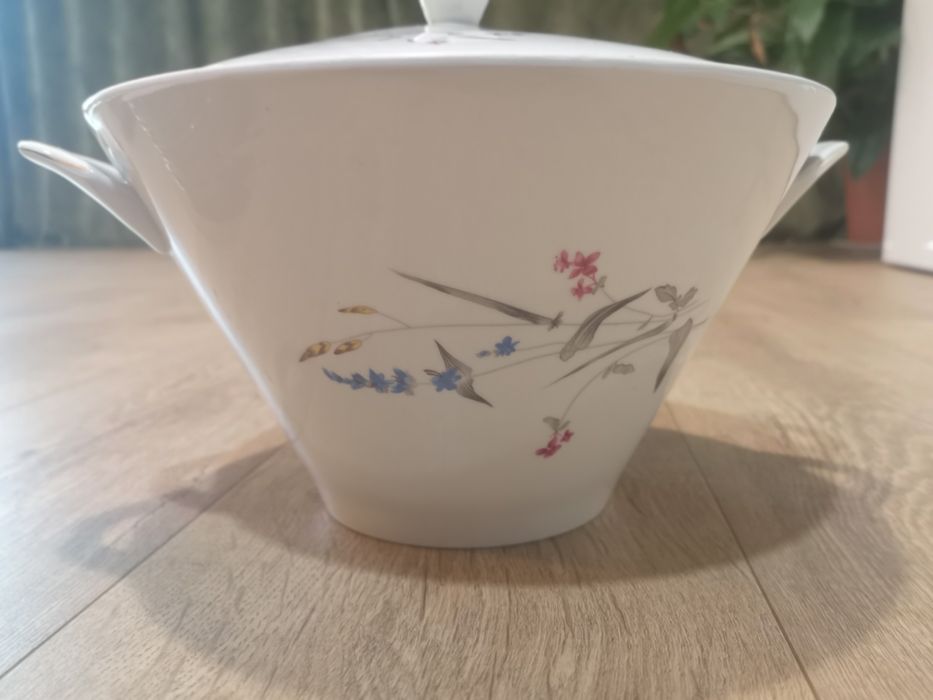 Zastawa stołowa stara