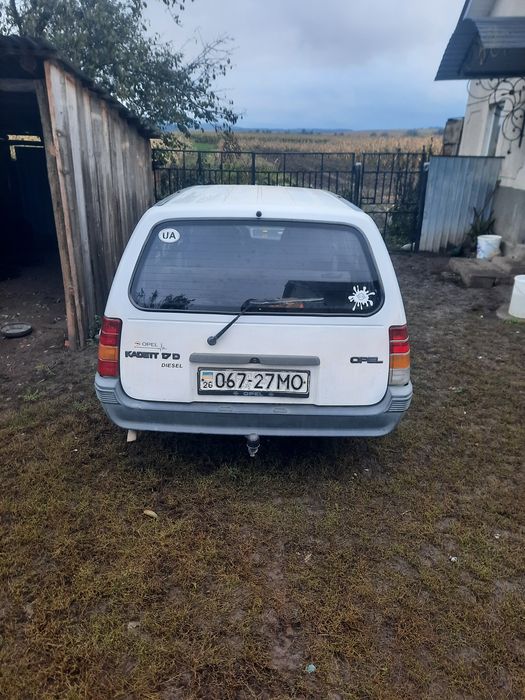 Продам опель кадет 1.7 дизель
