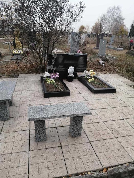 Благоустройство могил. Памятники Запоріжжя. Памятники Запорожье