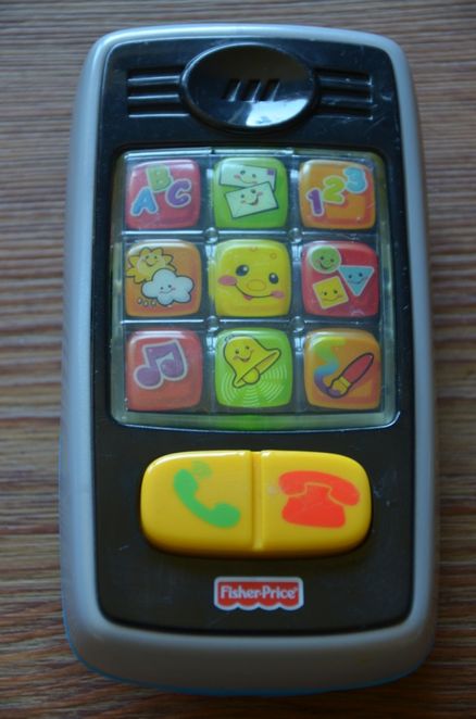 smartphone + świecąca latarenka Fisher Price