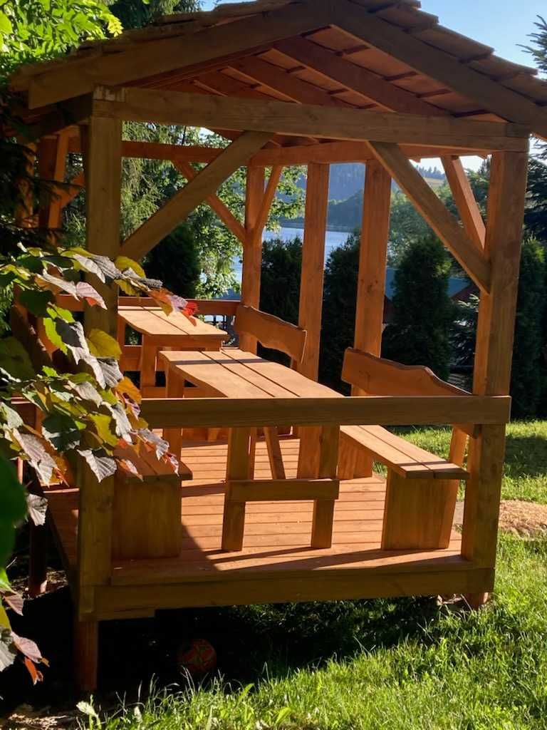 Dom z bali. apartamenty, noclegi, pokoje 30 osób Bieszczady Solina