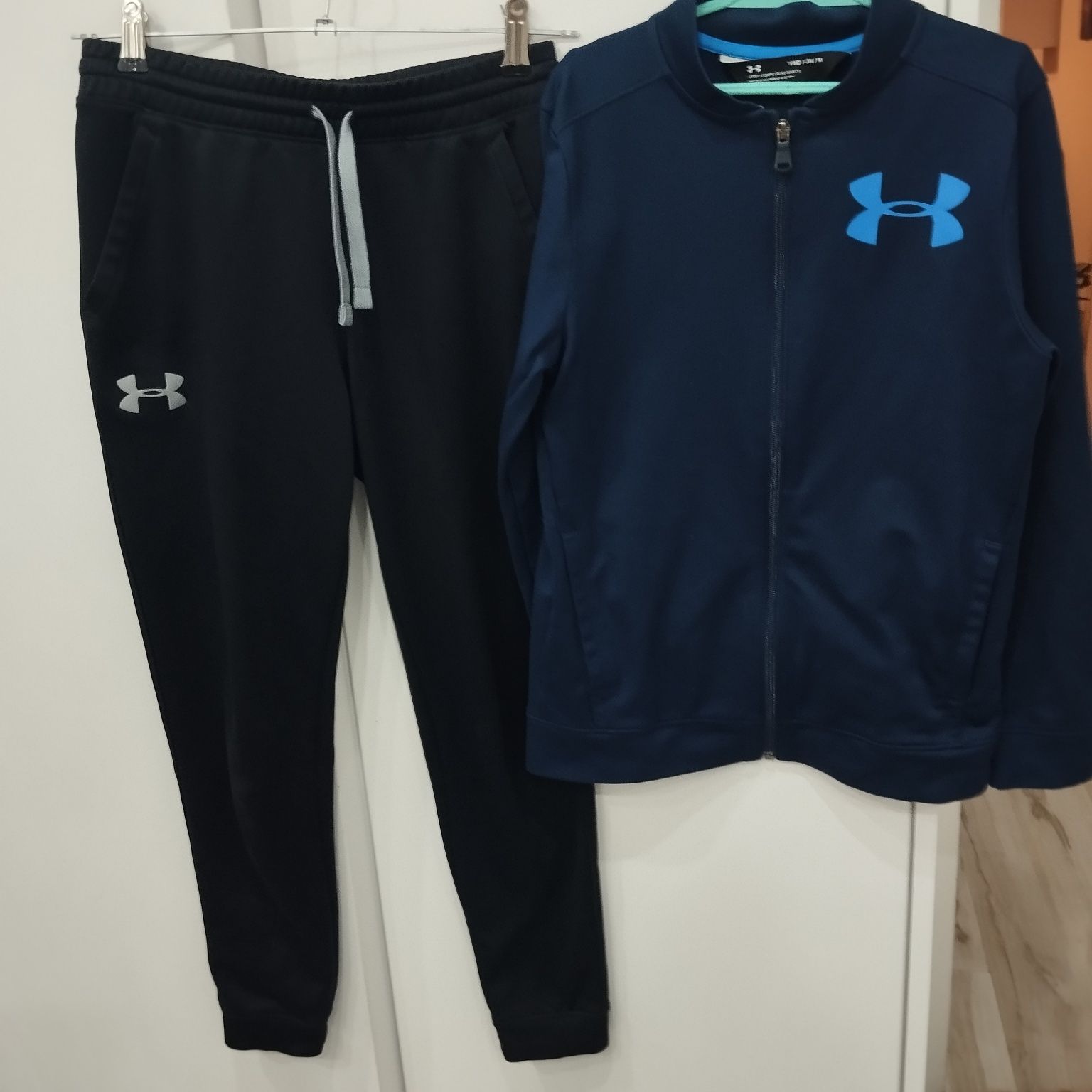 Zestaw sportowy dres Under Armour 147-158 jak 152 spodnie bluza