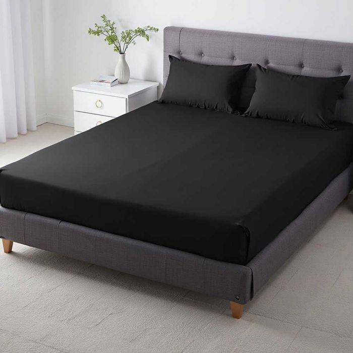 Prześcieradło z gumką satyna w rozmiarze 180x200 różne kolory