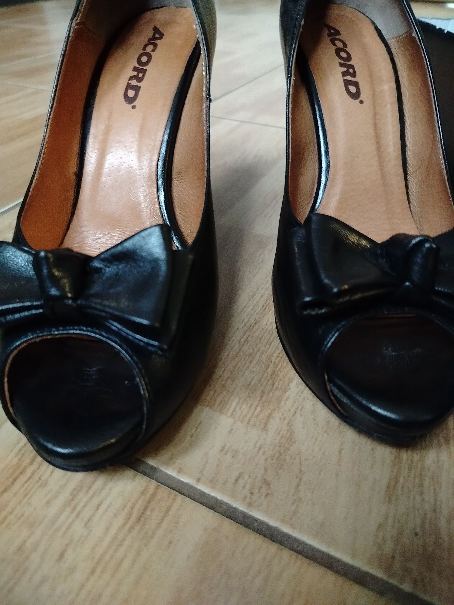 Buty Acord czarne 37