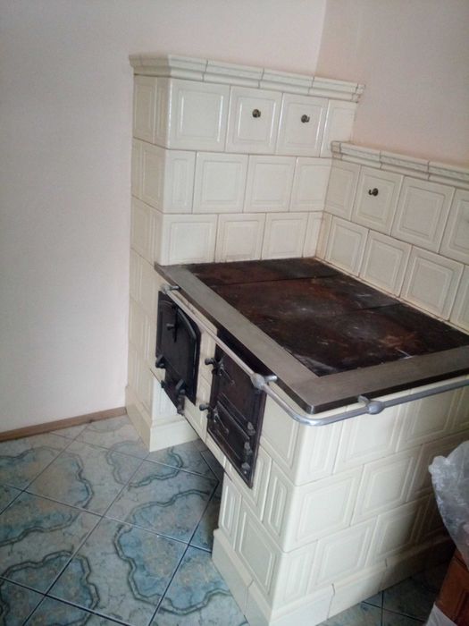 Kuchnia kaflowa z piekarnikiem