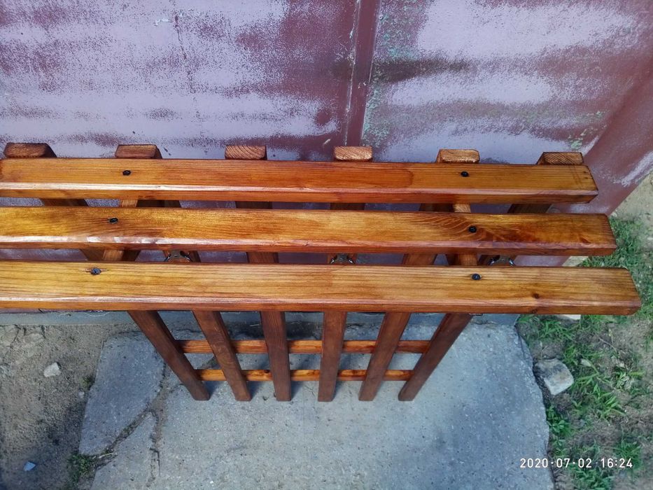 Продам деревянную вешалку