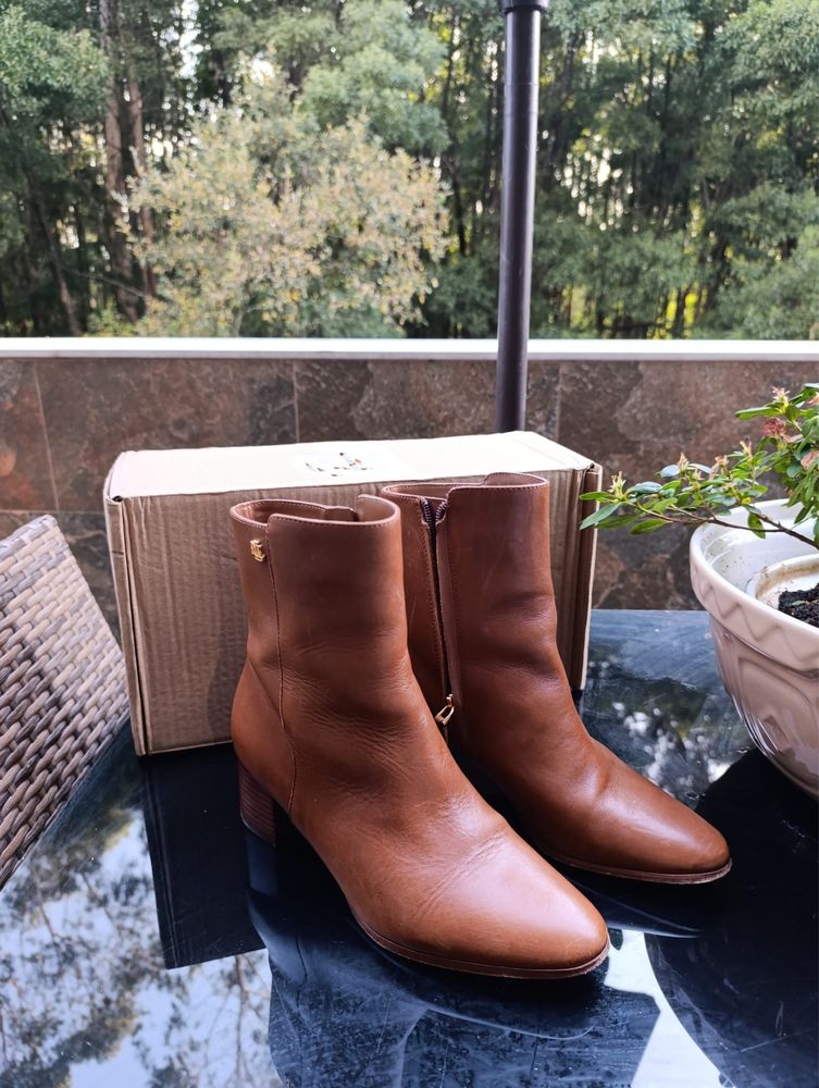 Botins de pele da marca Ralf Lauren