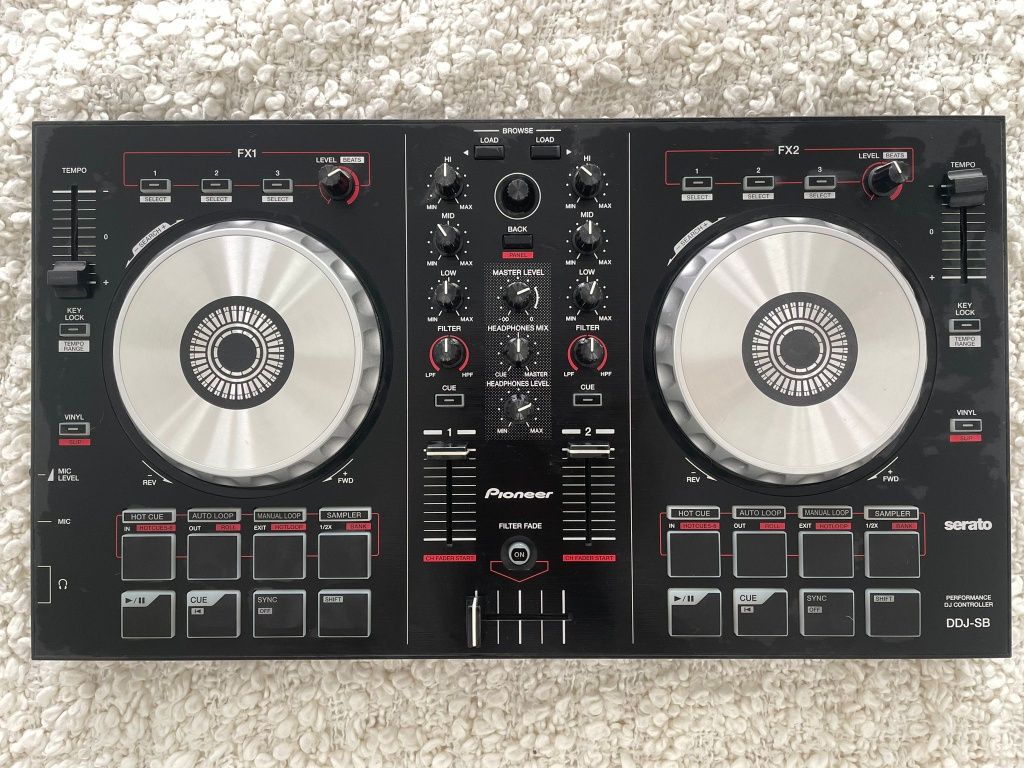 Pioneer DDJ-SB Áudio Mixer como novo