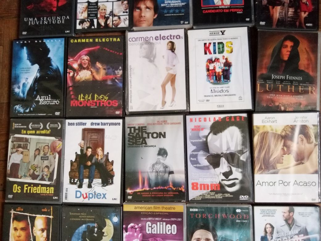 30.dvds incluindo Kids