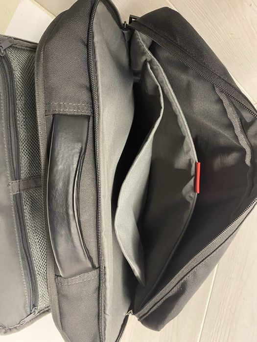 Сумка портфель Lenovo ThinkPad для ноутбука 15,6"  42×30×10 см