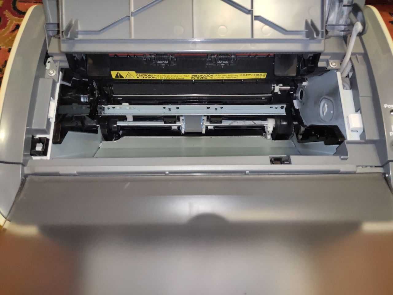 Продам лазерный принтер Canon LBP 2900