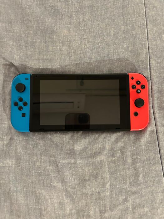 Nintendo Switch em bom estado