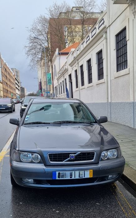 Volvo S40 cinzento 2004