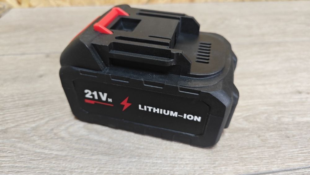 Akumulator Gisam bateria 4Ah 18v 21v typu Makita Nowy