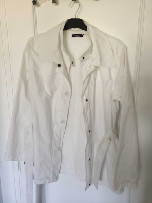 Parka de senhora muito bonita e confortável