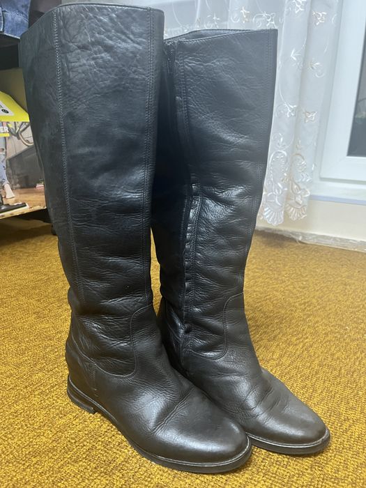 Чоботи шкіряні жіночі