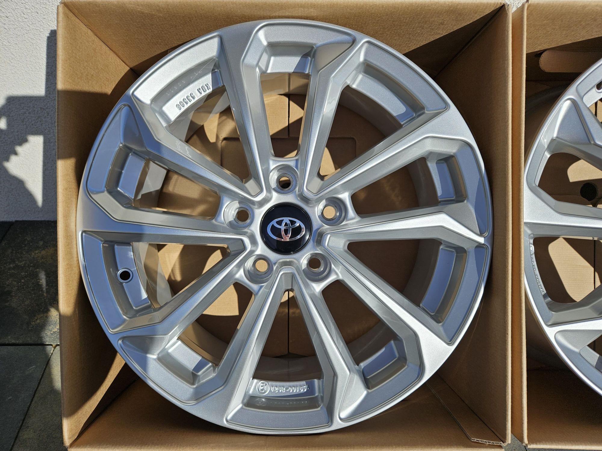 Toyota 17 " Nowe Felgi 5x114,3 Auris Corolla Yaris Cross C-HR Alufelgi