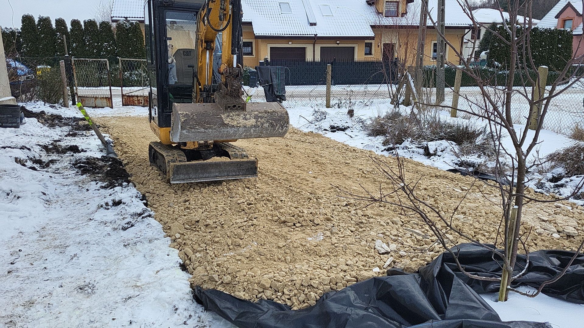 Usługi Minikoparką, prace ziemne, transport