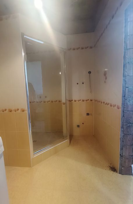 Продається добротний будинок майже готовий до проживання