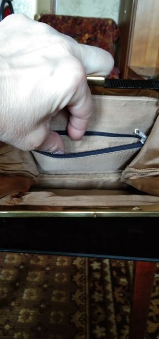 Сумка женская, кожа, размер 30 на 17 см