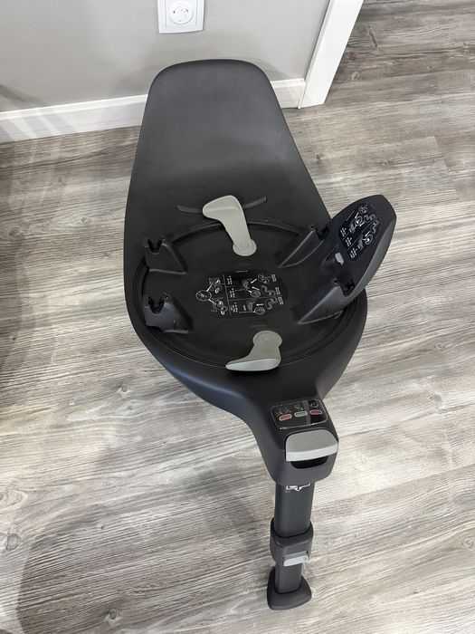 Fotelik CYBEX Clout T + baza obrotowa CYBEX base T