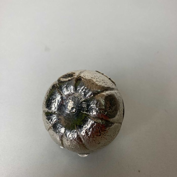 Caixa de Rapé antiga em Prata 800 formato de abobora